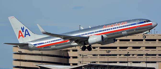American Boeing 737-823 N856NN, Phoenix Sky Harbor, January 22, 2016